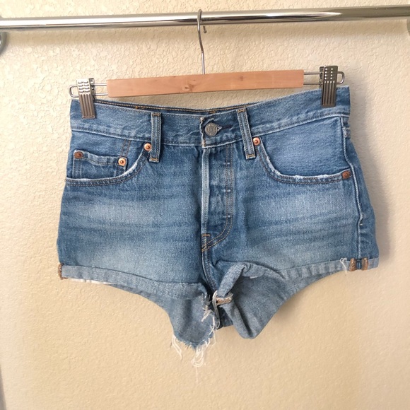 Levis 501 Denim Shorts - Picture 1 of 4